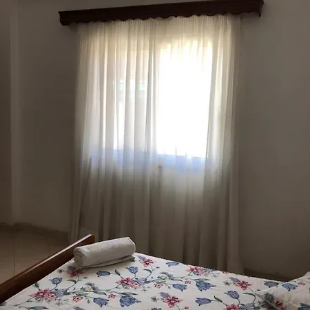 Vila La Tuna * Ksamil